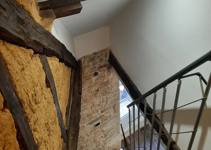 Le Clos Fenelon アパート サルラ・ラ・カネダ